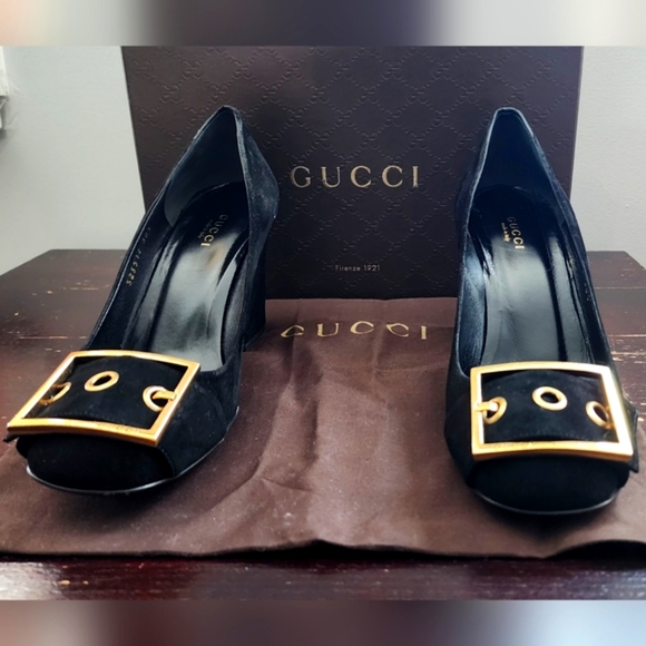 GUCCI black block heel buckle pumps sz 38.5.  323517 - Picture 5 of 9